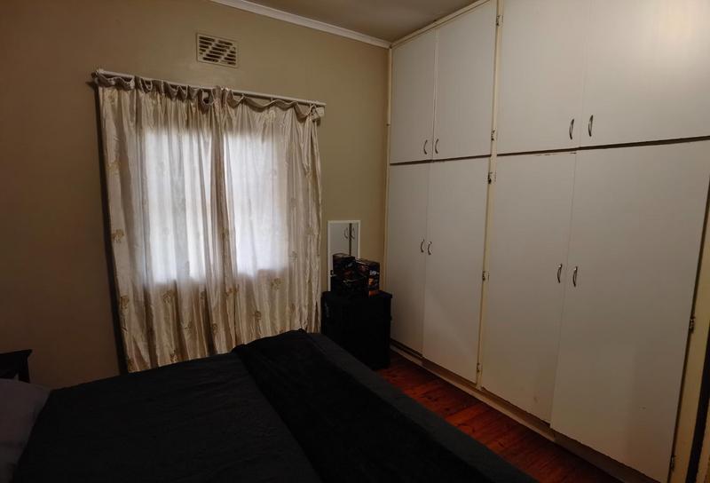 5 Bedroom Property for Sale in Thornton Western Cape